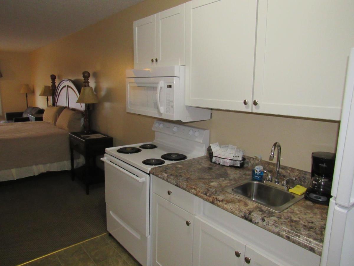 Halesford Harbour Hotel Moneta Room photo